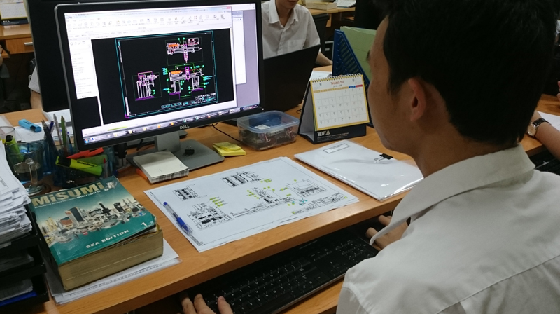  京都とベトナムで機械設計と開発を行う株式会社コイズミデザインのベトナムでの機械設計